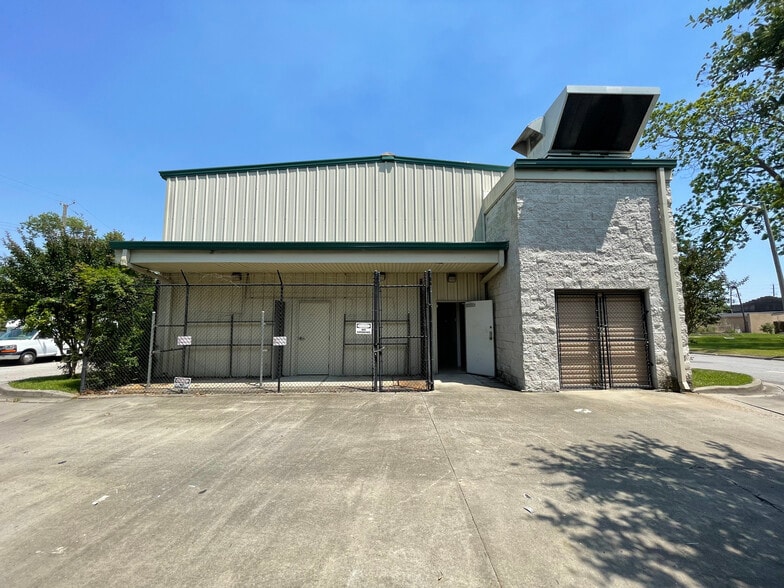 More Photos Of 151 E Lathrop Ave, Savannah Warehouse For Lease