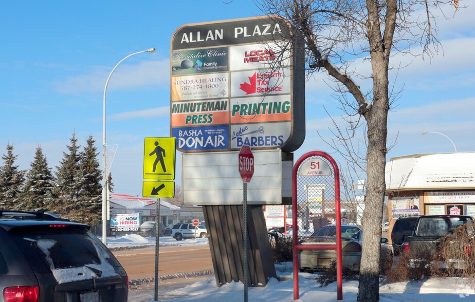 More Photos Of 4922 51st Ave, Leduc Storefront For Lease