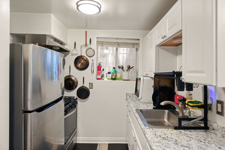 More Photos Of 2142 Baxter St, Los Angeles Apartments For Sale
