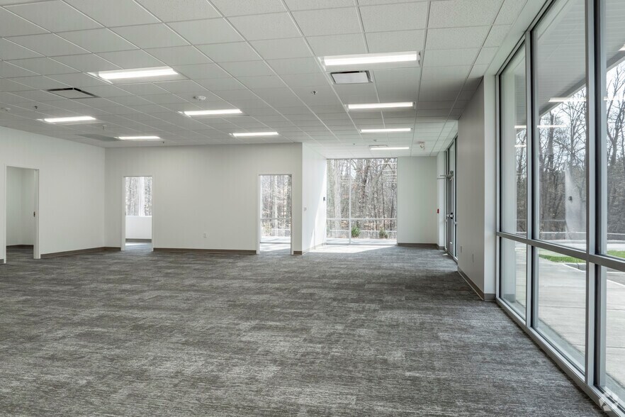 More Photos Of 11006 Mount Holly Huntersville Rd, Huntersville Distribution For Lease