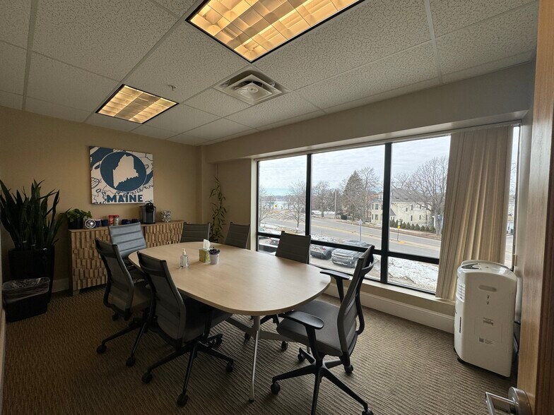 More Photos Of 970 Baxter Blvd, Portland Office For Lease