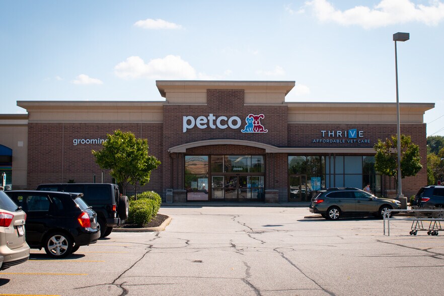 More Photos Of 3171-3221 Westgate Mall, Fairview Park Unknown For Lease