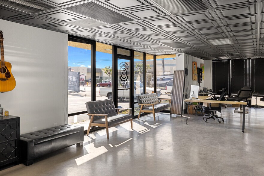 More Photos Of 1250 Greenfield Dr, El Cajon Flex For Sale