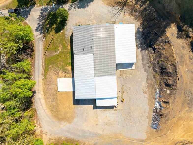 More Photos Of 119 Gemar, Pangburn Industrial For Sale