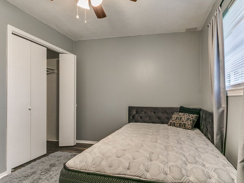 More Photos Of 5201 Washington Blvd, Spencer Land For Sale