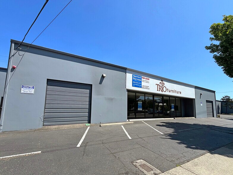 More Photos Of 2502-2530 SE 8th Ave, Portland Warehouse For Lease
