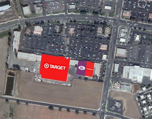 More Photos Of 3647-3695 W Florida Ave, Hemet Freestanding For Lease