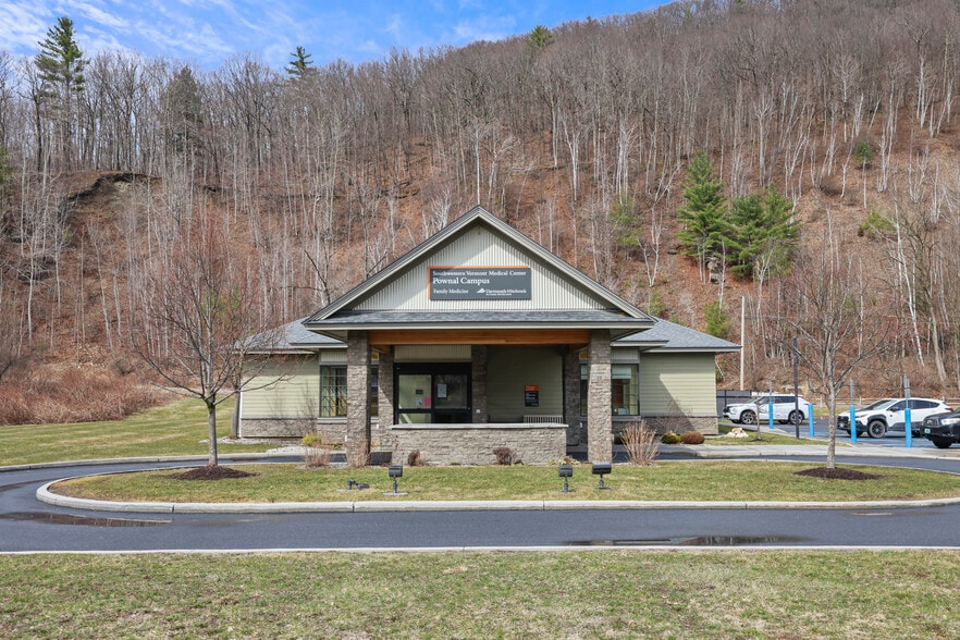 More Photos Of 7237 US-7, Pownal Medical For Sale