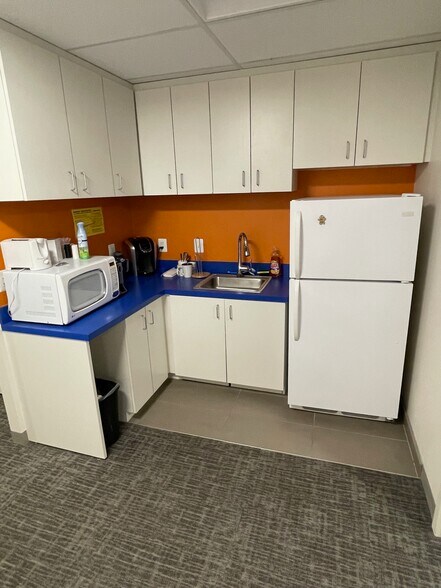 More Photos Of 11201-11259 Lockwood Dr, Silver Spring Office For Sale