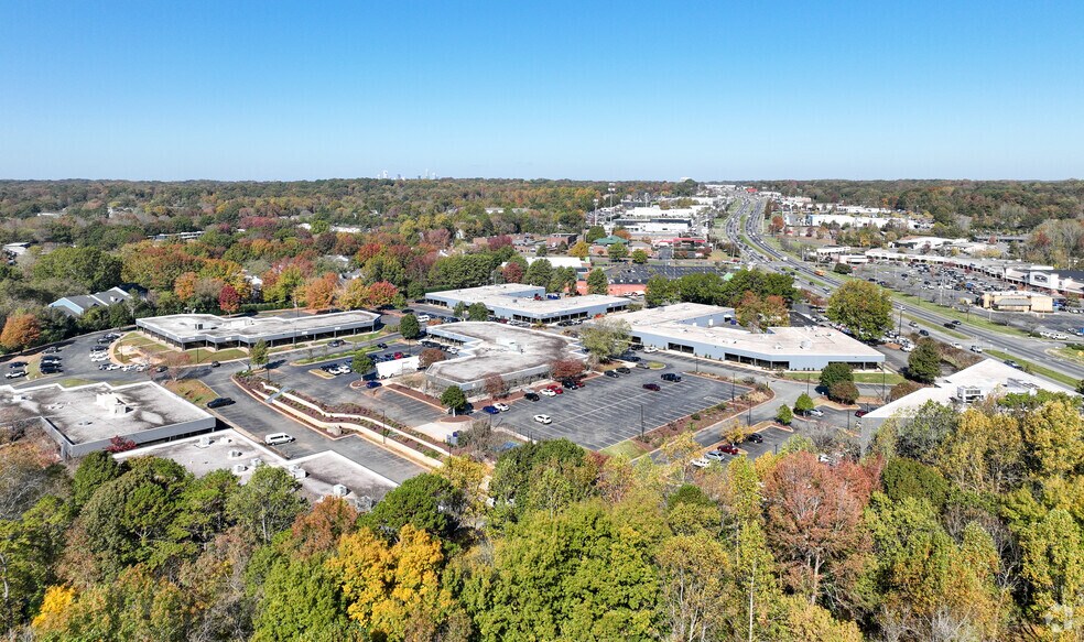 More Photos Of 7500 E Independence Blvd, Charlotte Unknown For Lease