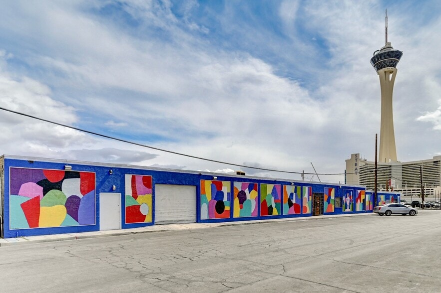Primary Photo Of 160-110 W Wyoming Ave, Las Vegas Storefront Retail Office For Lease