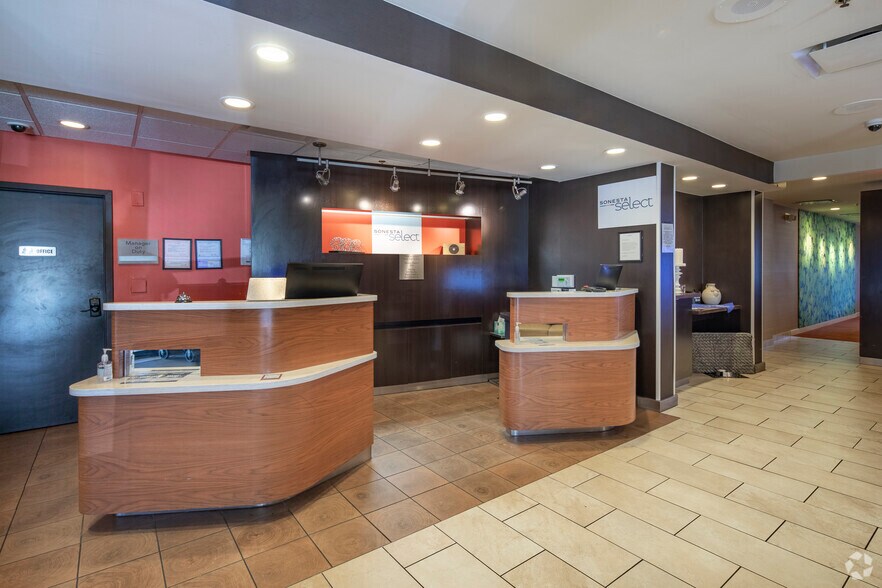More Photos Of 4300 Colonnade Pky, Birmingham Hotel For Sale