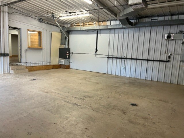More Photos Of 6150 Federal Blvd, Denver Light Manufacturing For Lease