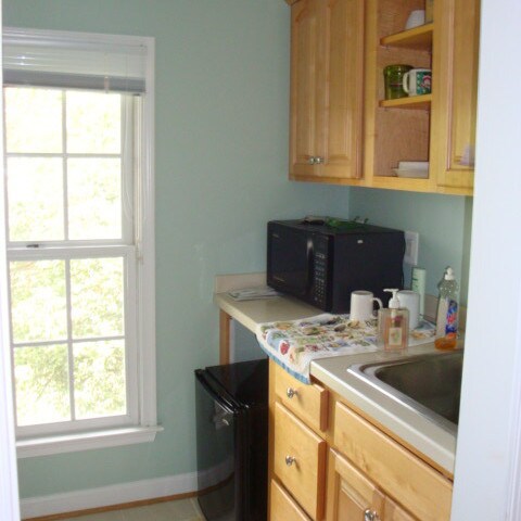 More Photos Of 170 W Main St, Purcellville Office Residential For Lease