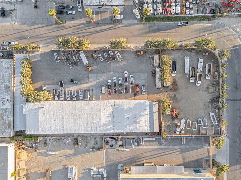 More Photos Of 81500 Industrial Pl, Indio Warehouse For Sale