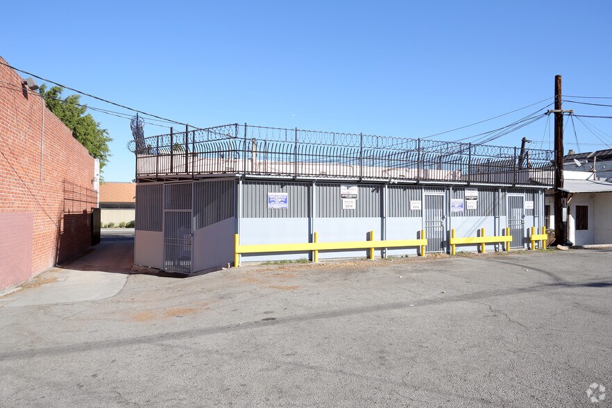 More Photos Of 2214-2218 W Florence Ave, Los Angeles Storefront For Lease