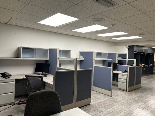 More Photos Of 7480 NW 52nd St, Miami Warehouse For Sale