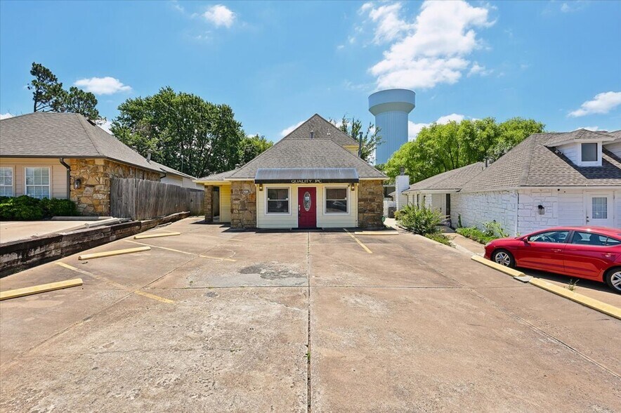 More Photos Of 4940 E 73rd St, Tulsa Office For Sale