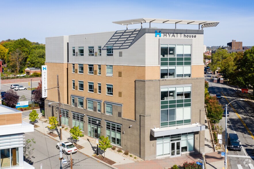 More Photos Of 5335 Baum Blvd, Pittsburgh Hotel For Lease