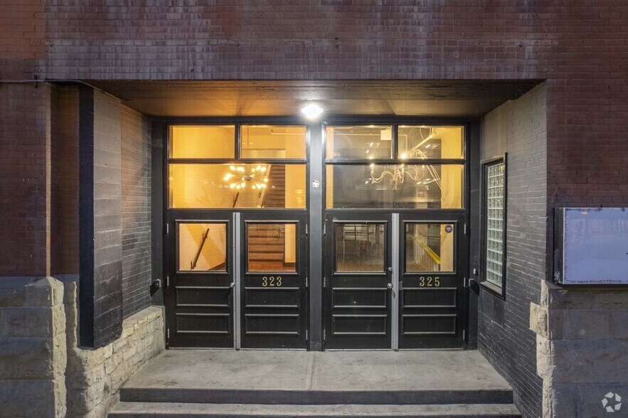 More Photos Of 323 10 Av SW, Calgary Office For Lease