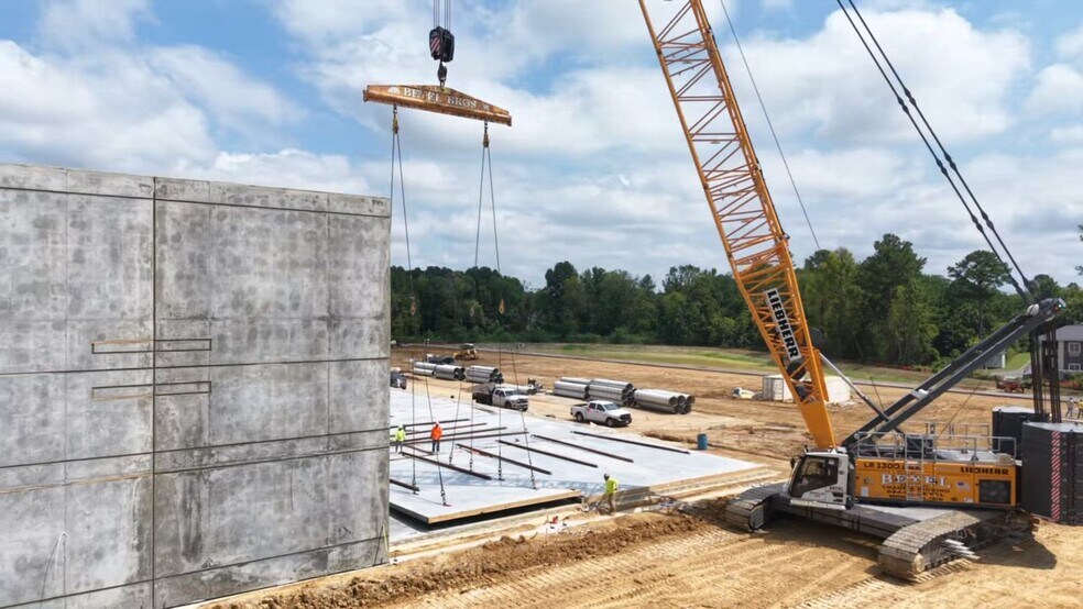 Primary Photo Of 210 Brickyard Rd, Dalton Industrial For Lease