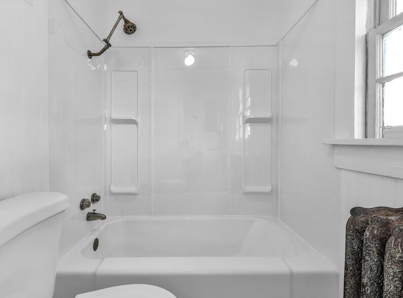 More Photos Of 405 N 2nd E, Mountain Home Apartments For Sale