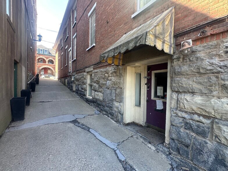 More Photos Of 155-157 Spring St, Newton Storefront Retail Residential For Sale