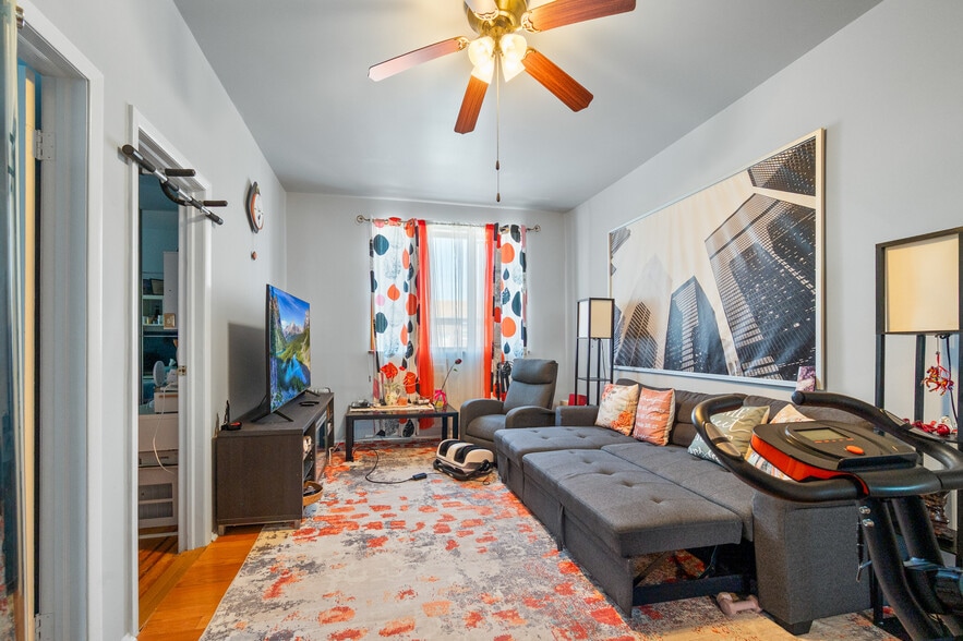 More Photos Of 2101 76th St, Brooklyn Flex For Sale