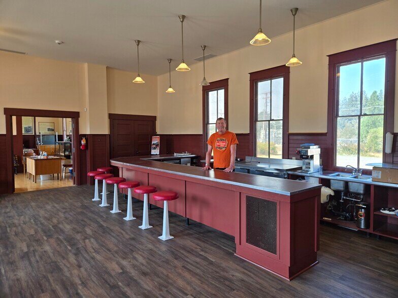 More Photos Of 801 Milwaukee Rd, South Cle Elum Restaurant For Lease