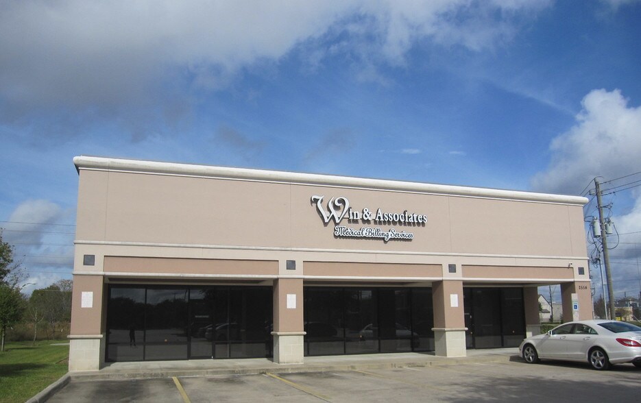 More Photos Of 2514-2550 E Broadway St, Pearland Unknown For Lease