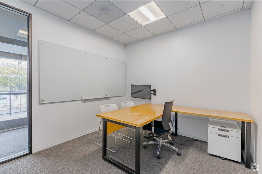 More Photos Of 2550 5th Ave, San Diego Office For Lease