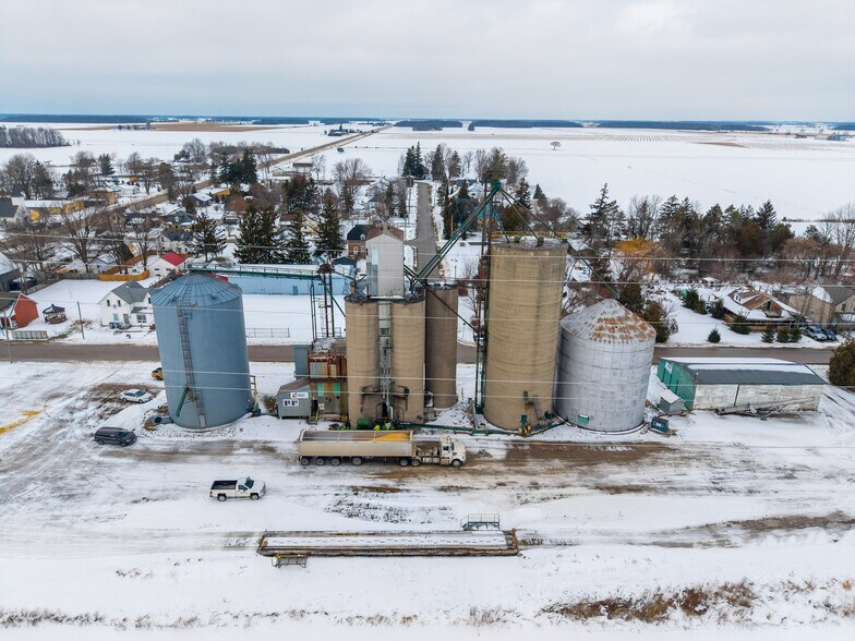 Primary Photo Of 6517 James St, Inwood Food Processing For Sale