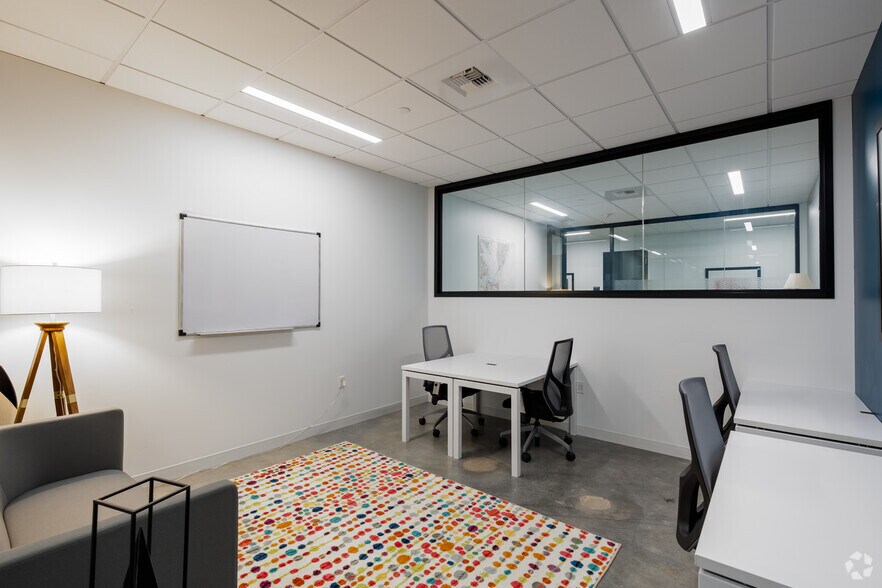 More Photos Of 450 Alaskan Way S, Seattle Coworking Space