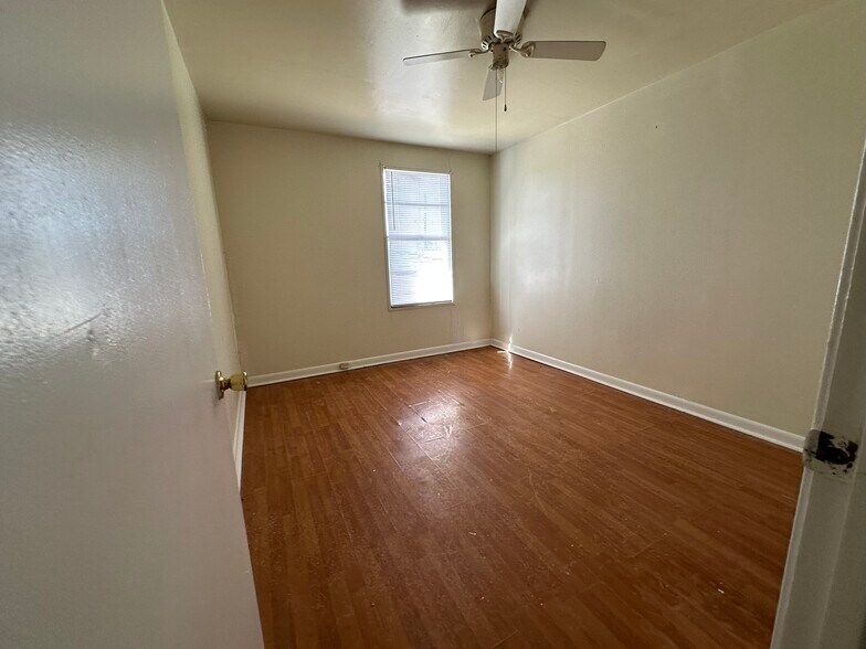 More Photos Of 555 E Boyd Dr, Baton Rouge Multifamily For Sale