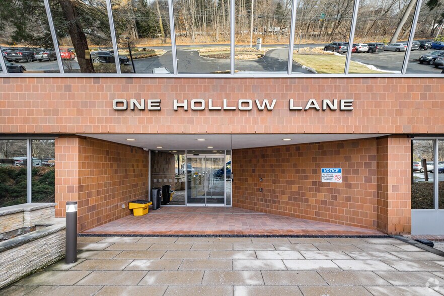 More Photos Of 3333 New Hyde Park Rd, New Hyde Park Unknown For Lease