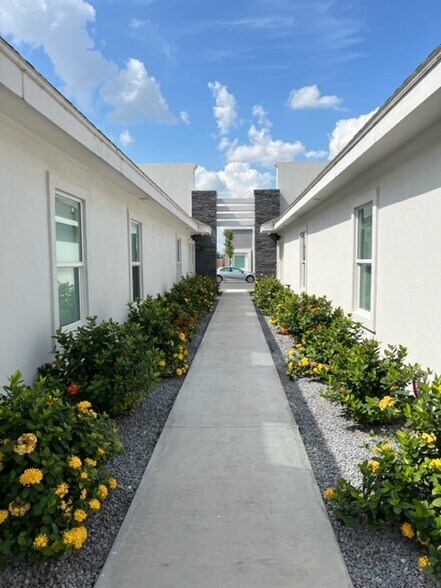 More Photos Of 3305 Frio Ave, McAllen Apartments For Sale