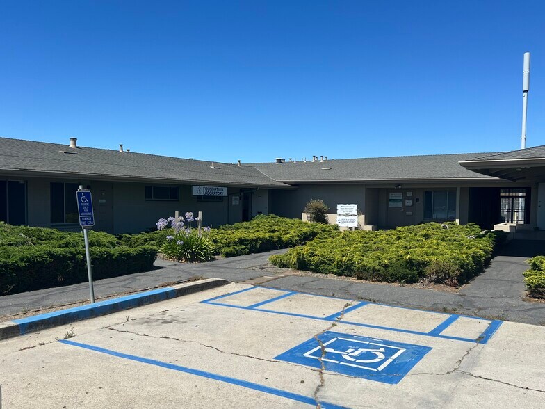 More Photos Of 323 N Sanborn Rd, Salinas Medical For Sale
