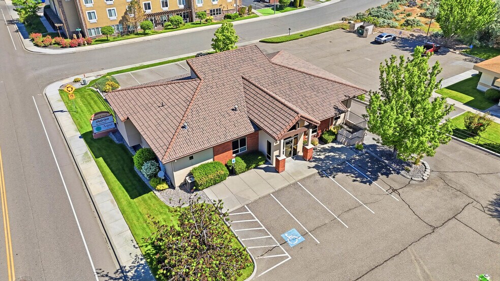 Primary Photo Of 7139 W Hood Pl, Kennewick Office For Lease