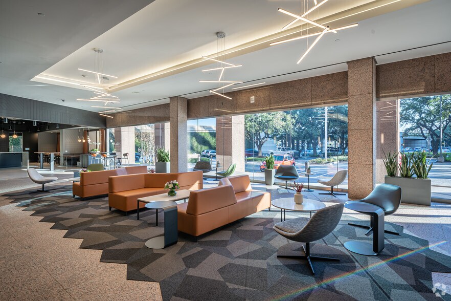 More Photos Of 1800 West Loop S, Houston Office For Lease