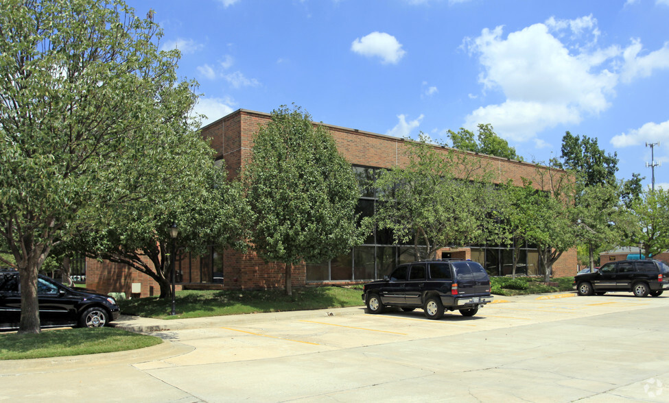 Primary Photo Of 3240 W Britton Rd, Oklahoma City Office For Lease