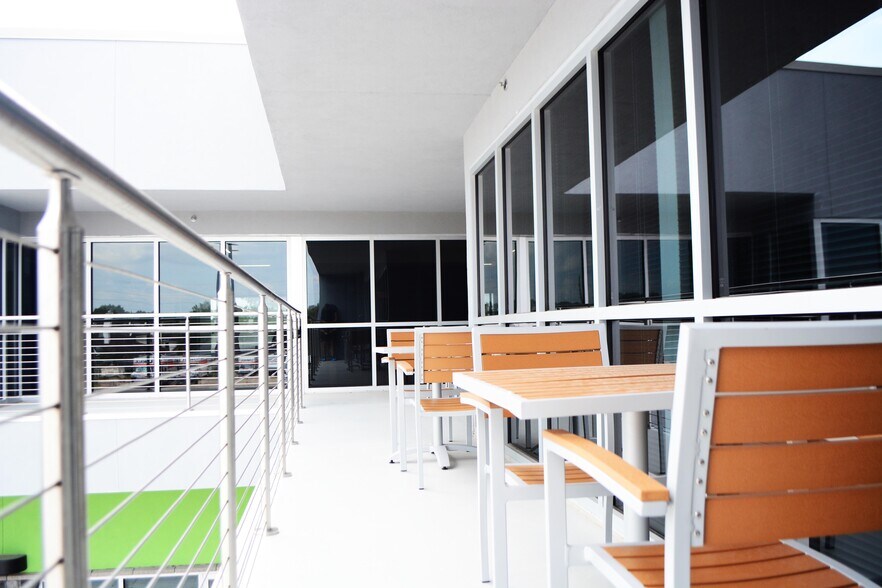 More Photos Of 15500 Voss Rd, Sugar Land Unknown For Sale