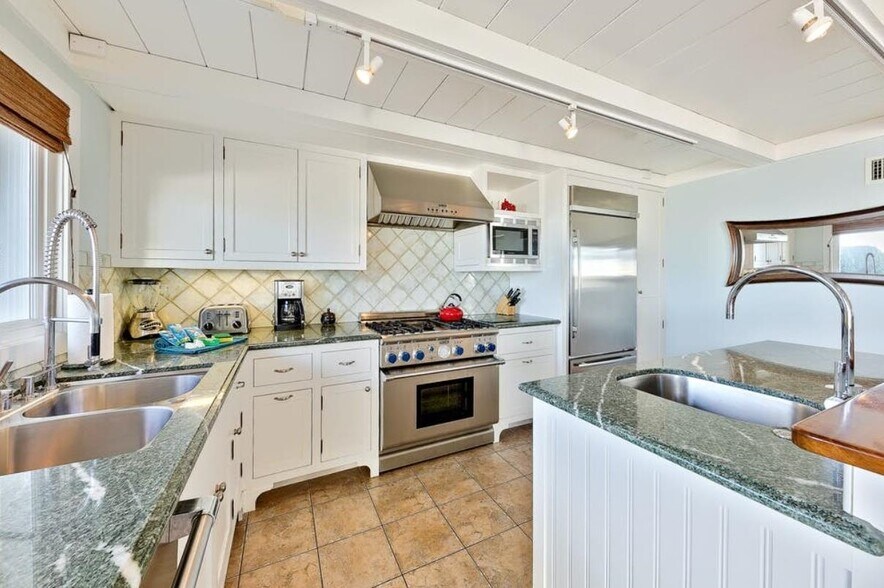 More Photos Of 35087 Beach Rd, Dana Point Apartments For Sale