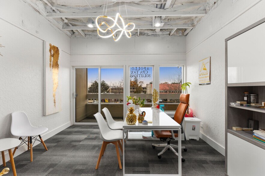 More Photos Of 22030 7th Ave S, Des Moines Medical For Sale