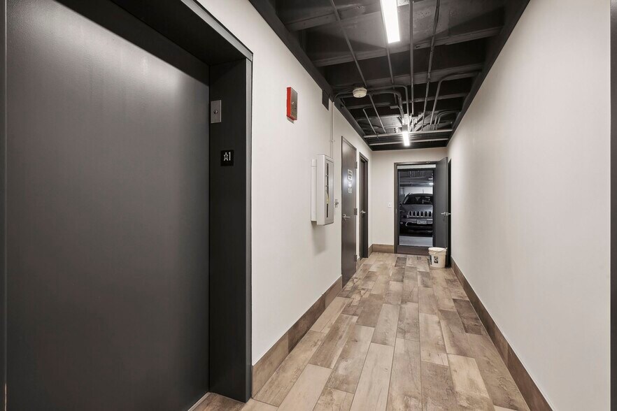 More Photos Of 2200 E Franklin Ave, Minneapolis Office For Lease