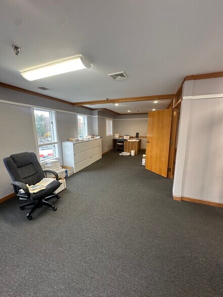 More Photos Of 45 Pond St, Norwell Office For Lease