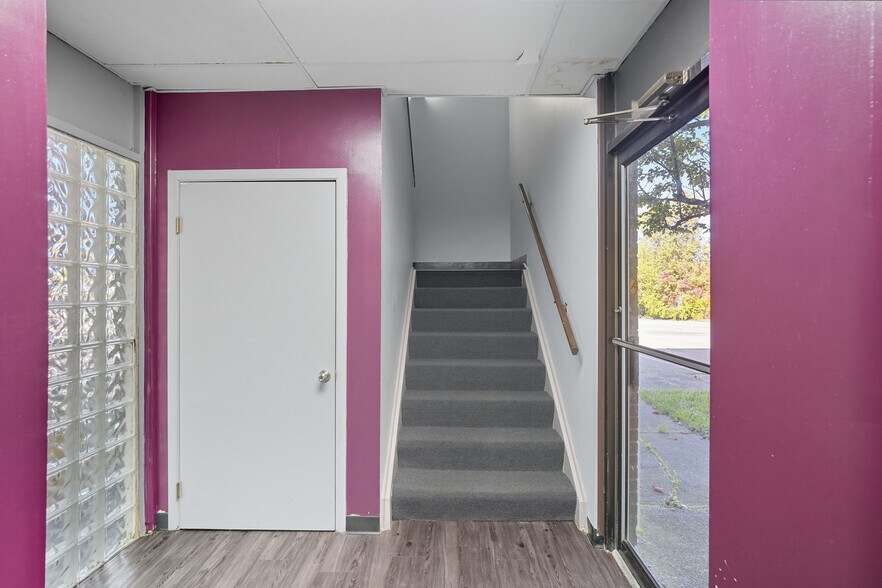 More Photos Of 9309-9319 Cincinnati-Columbus Rd, West Chester Office For Lease