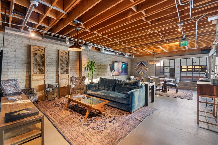 More Photos Of 5895 Blackwelder St, Culver City Loft Creative Space For Lease