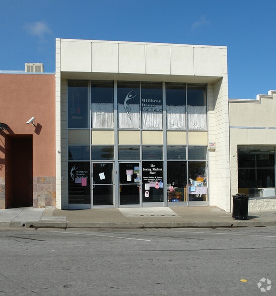 More Photos Of 237-239 Broadway, Millbrae Storefront For Lease