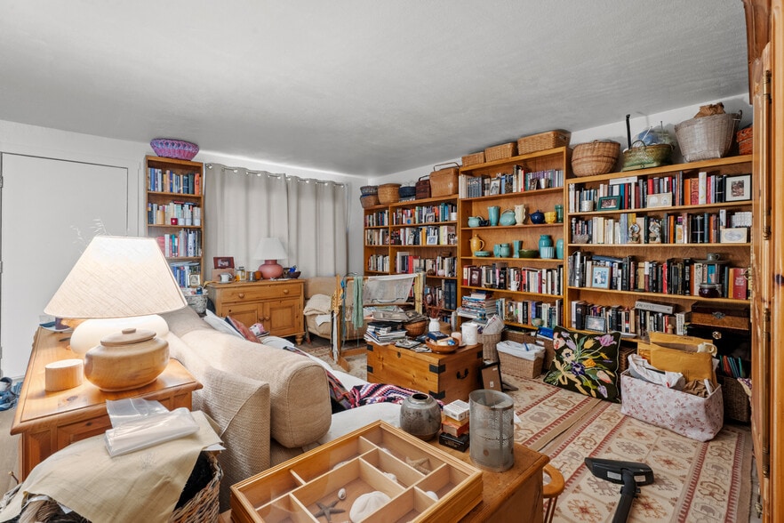 More Photos Of 2020 S Dora St, Ukiah Apartments For Sale