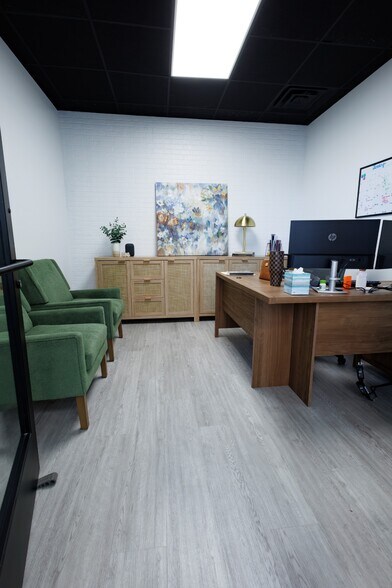 More Photos Of 101 Grant Pl, Lowell Medical For Lease